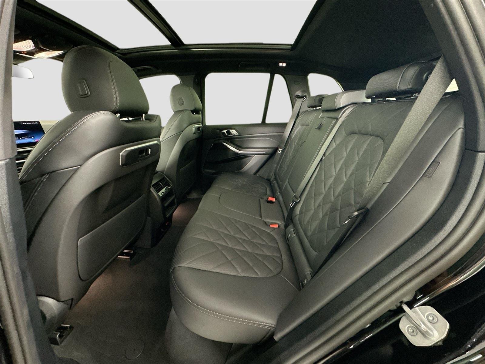 New 2026 Black Sapphire Metallic BMW sDrive40i image 26