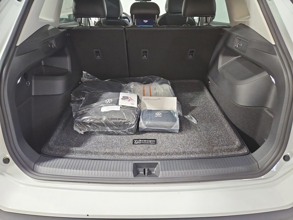 New 2026 White Volkswagen 2.0T SE image 22