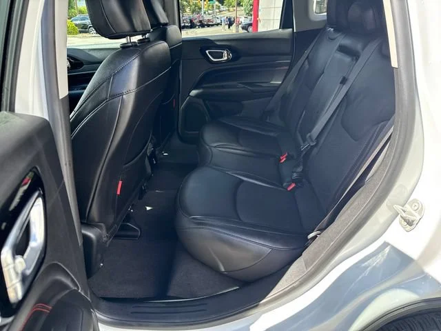 Used 2022 Bright White Clearcoat Jeep Trailhawk image 13