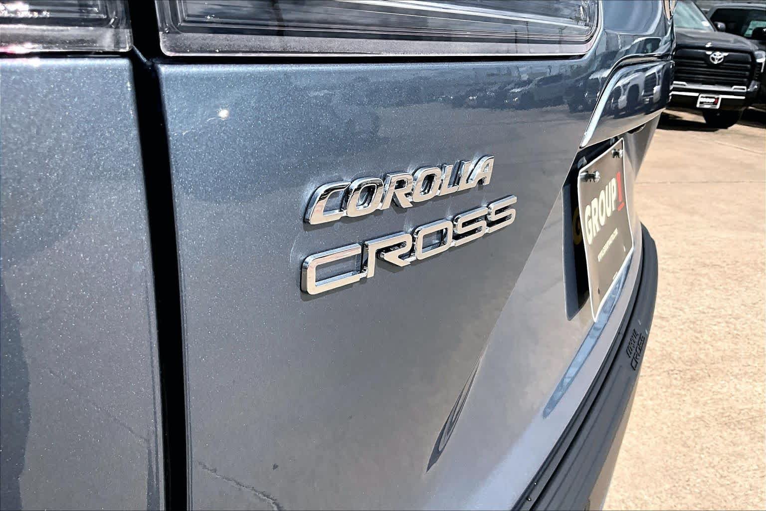 Used 2026 Celestite Toyota XLE image 31