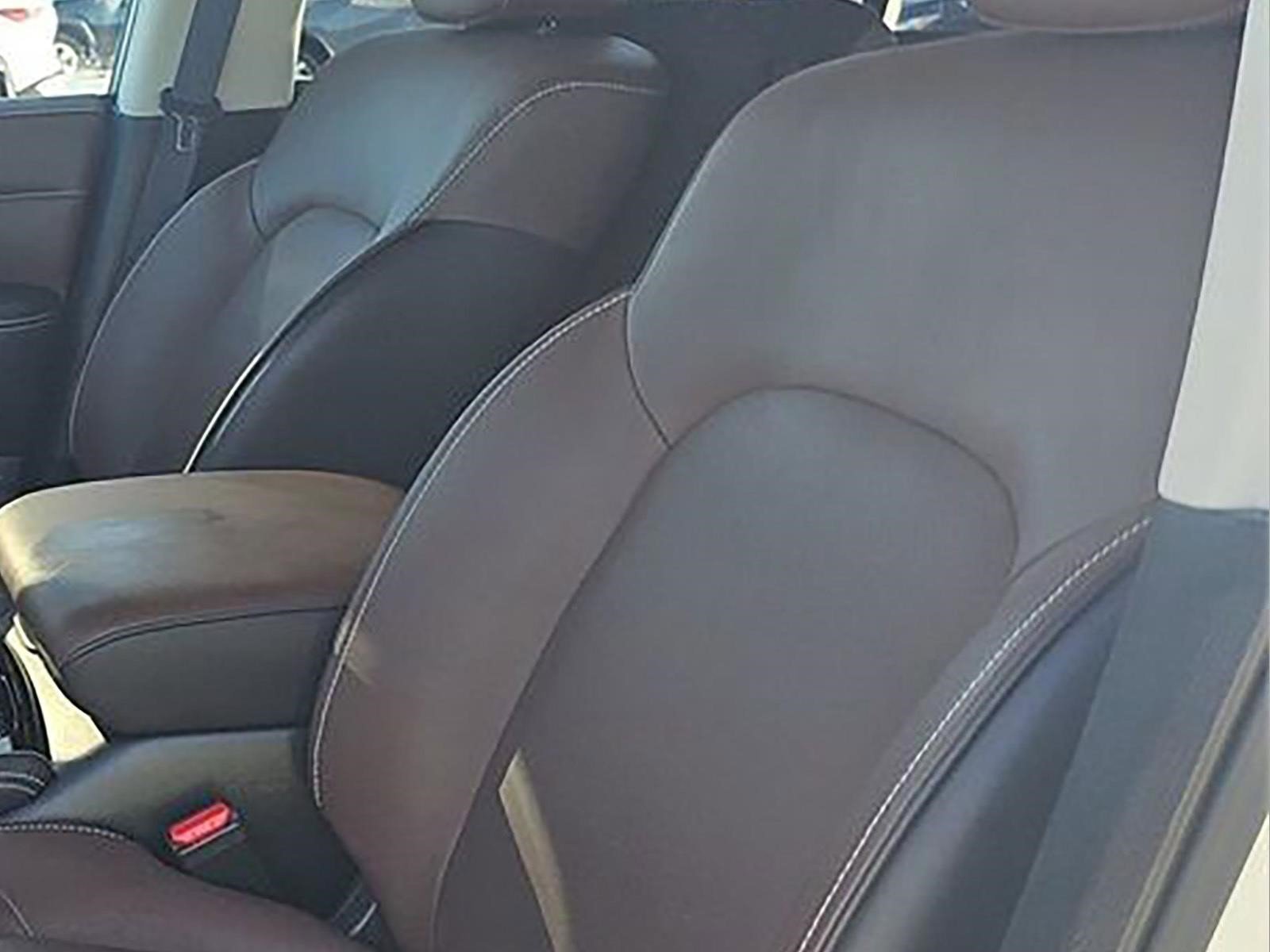 Used 2023 Moonstone White INFINITI PREMIUM SELECT image 19