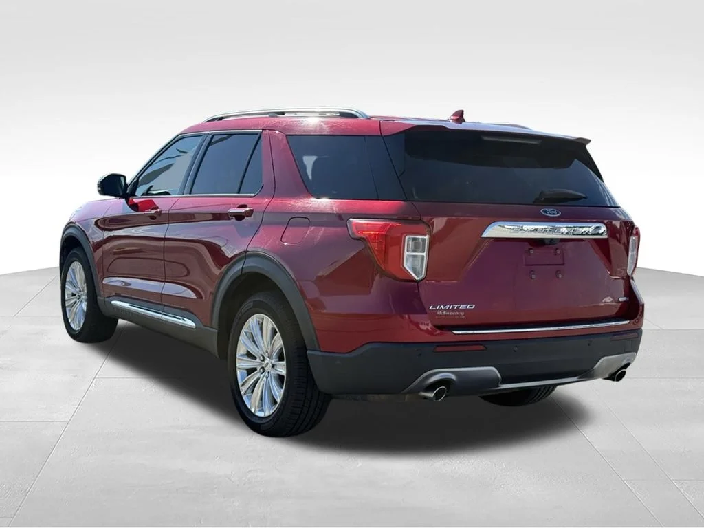 Used 2020 Red Ford Limited image 3