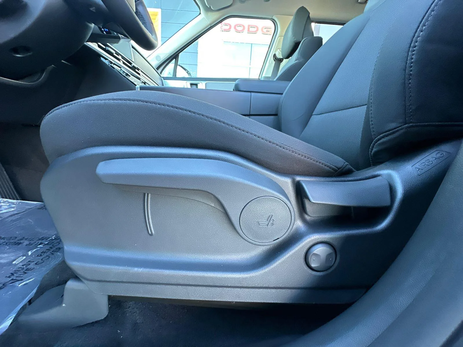 New 2026 Serenity White Hyundai SE image 11