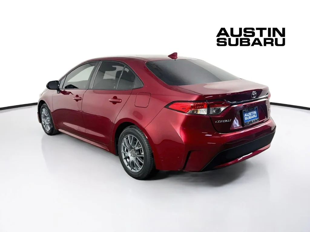 Used 2022 Red Toyota LE image 5