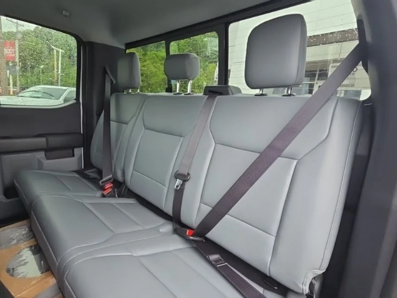 New 2026 Oxford White Ford F-350® XL image 24