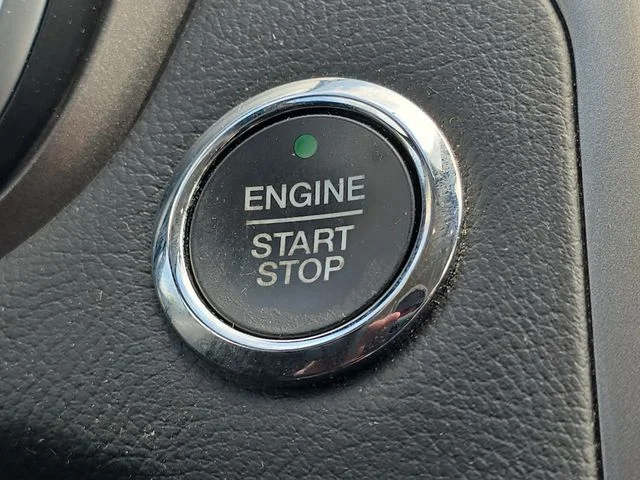 Used 2019 Magnetic Ford SE image 30