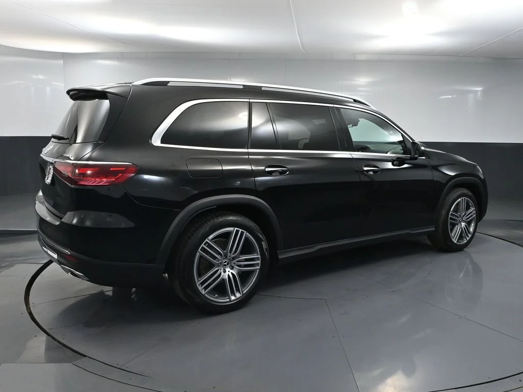 Used 2026 Black Mercedes-Benz GLS 450 image 3