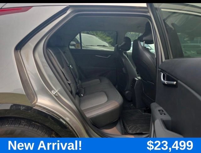 Used 2024 Gray Kia Wind image 11
