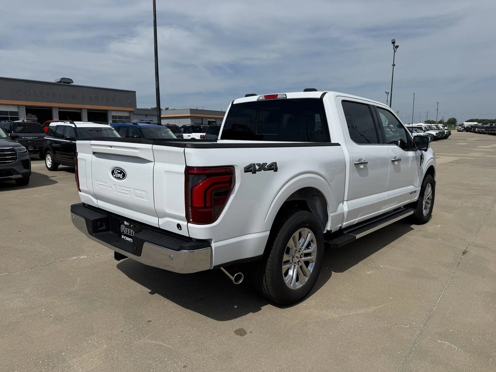 New 2026 Oxford White Ford Lariat® image 9
