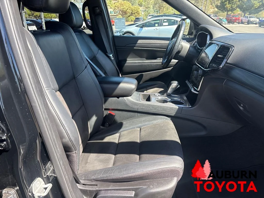 Used 2021 Black Jeep Laredo X image 21