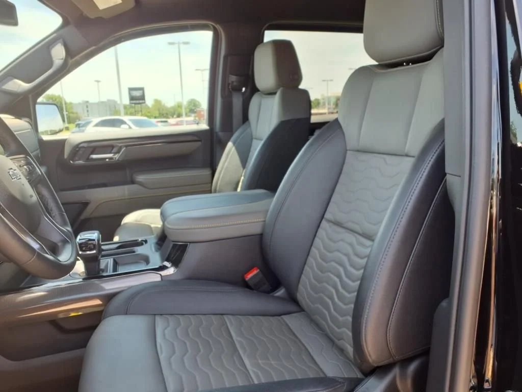 2023 Chevrolet Silverado 1500 ZR2 - Photo 16
