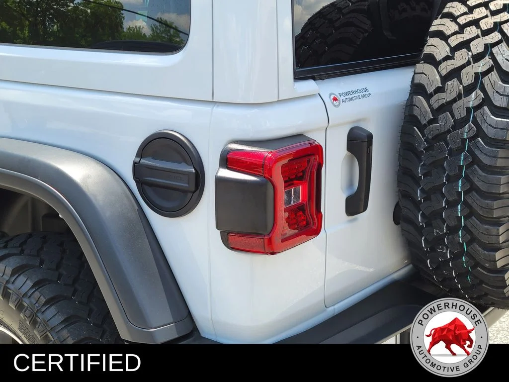Used 2022 White Jeep Rubicon image 12