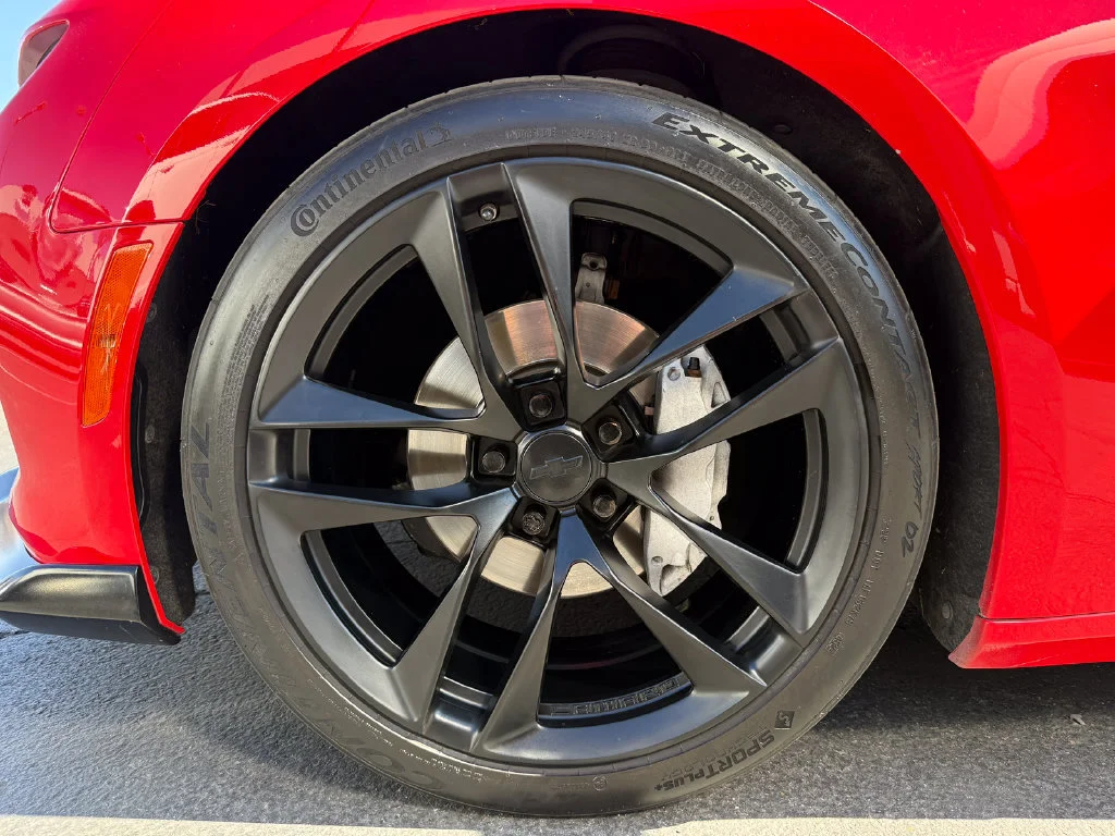 Used 2020 RED HOT Chevrolet 1LT image 13