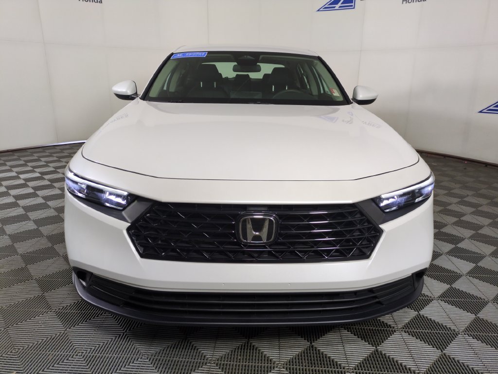 2025 Honda Accord LX - Photo 9