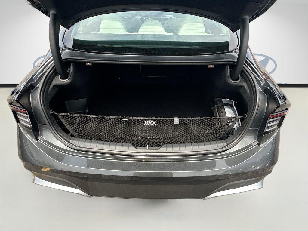 New 2026 Portofino Gray Hyundai SE image 18