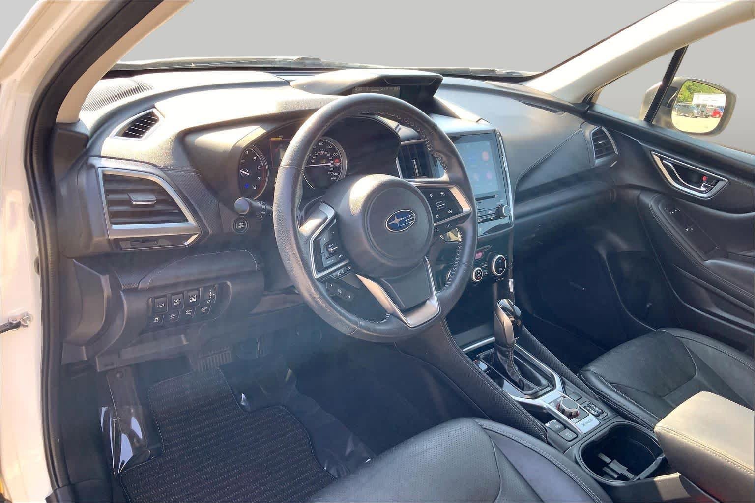 Used 2020 Crystal White Pearl Subaru Touring image 17