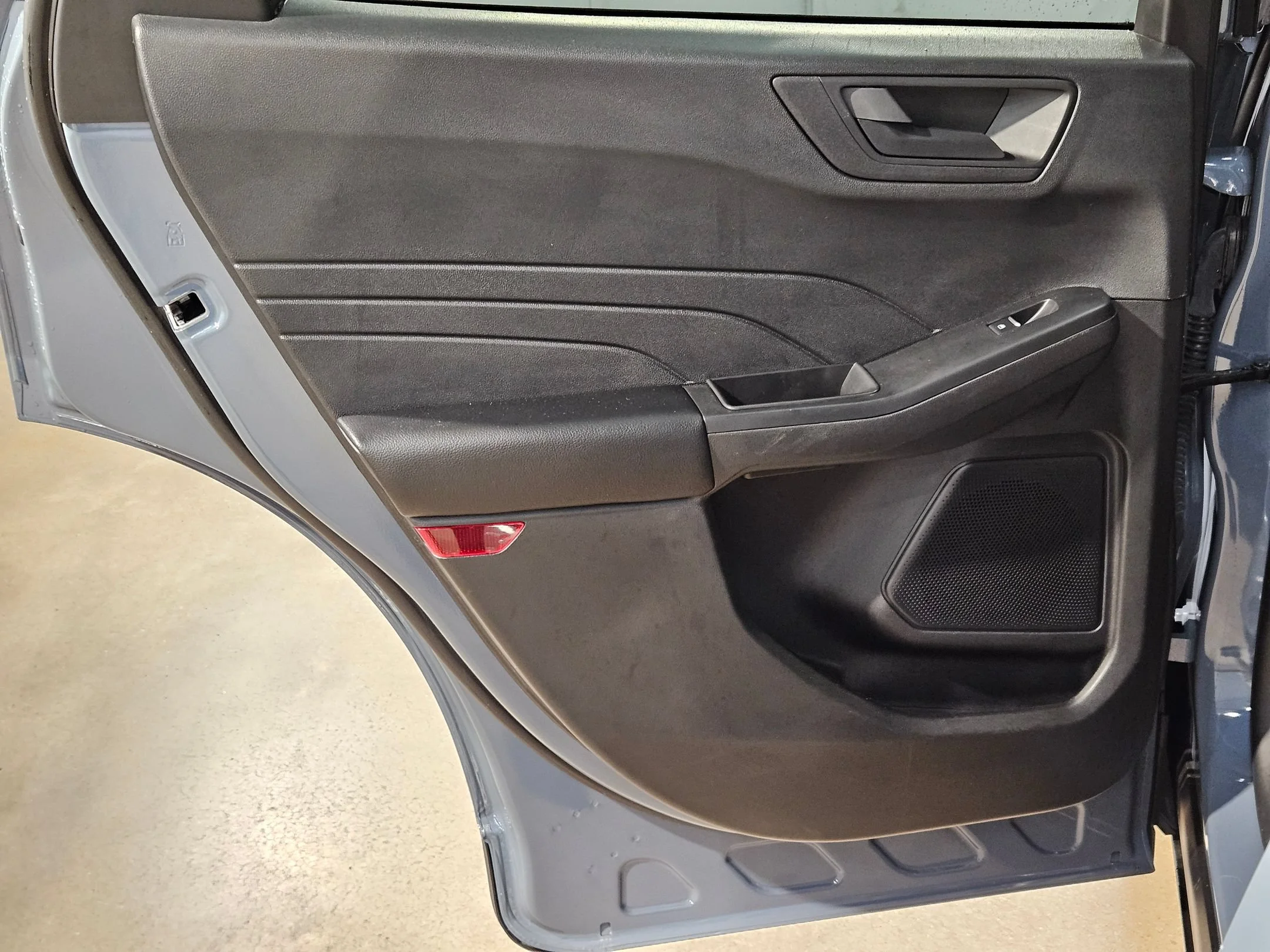 Used 2024 Vapor Blue Metallic Ford Active image 34