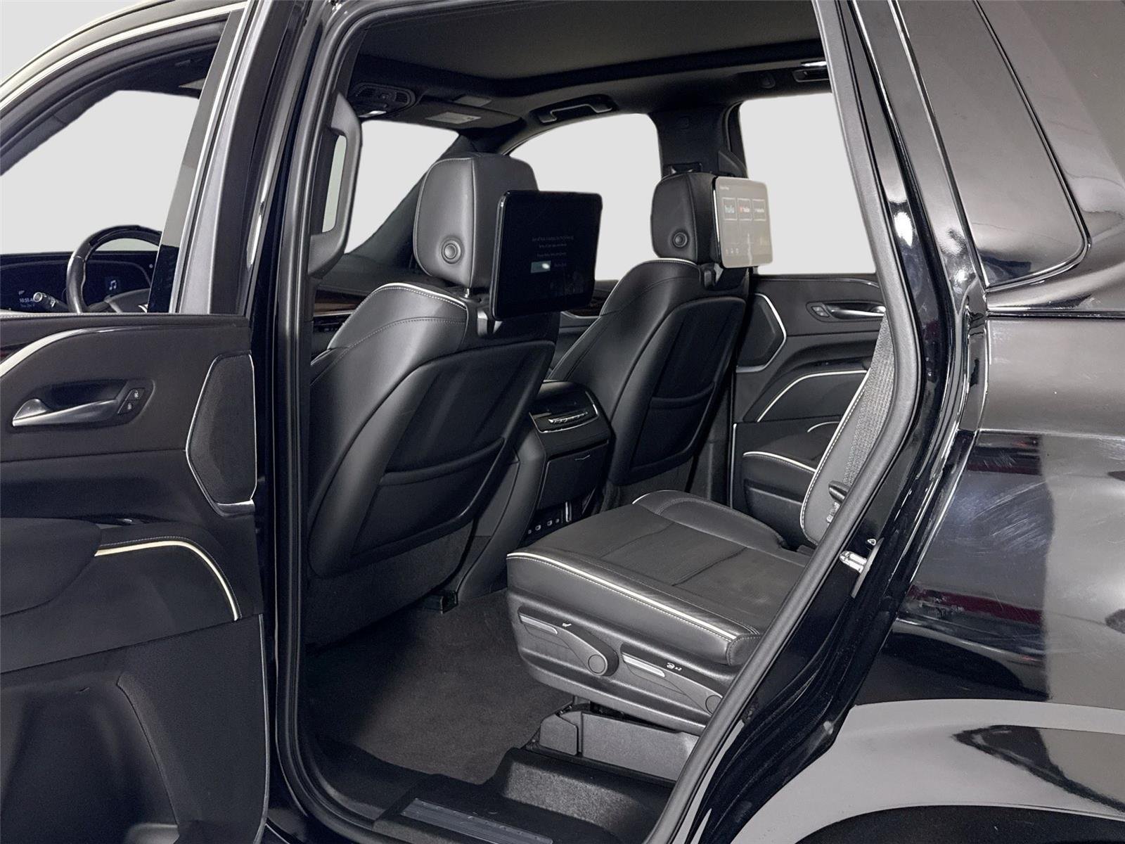 Used 2023 Black Raven Cadillac 4WD Premium Luxury | Super Cruise | Rear Seat Entertainment image 27