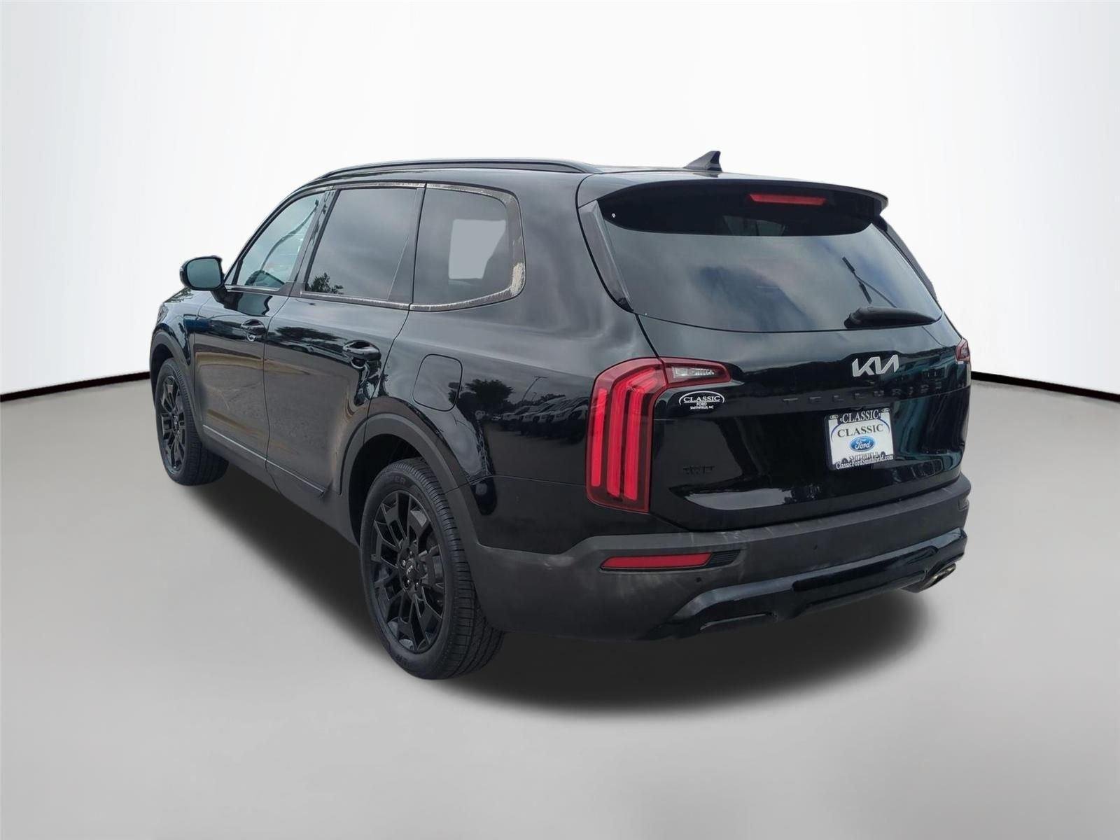 Used 2022 Ebony Black Kia SX image 3