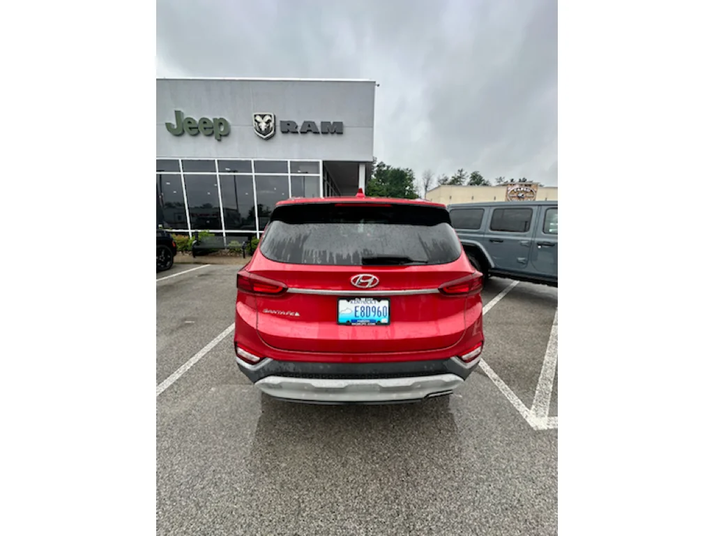 Certified Used 2019 Scarlet Red Hyundai SE image 5