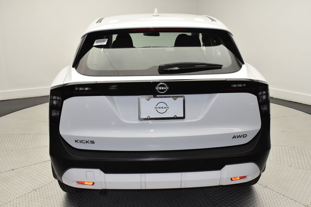 Certified Used 2025 White Nissan S image 6