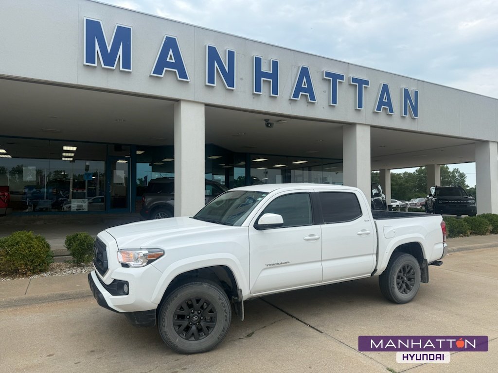 Used 2023 Ice Cap Toyota SR5 image 1
