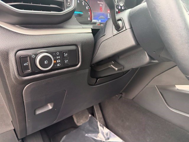 Used 2024 Black Metallic Ford XLT image 12