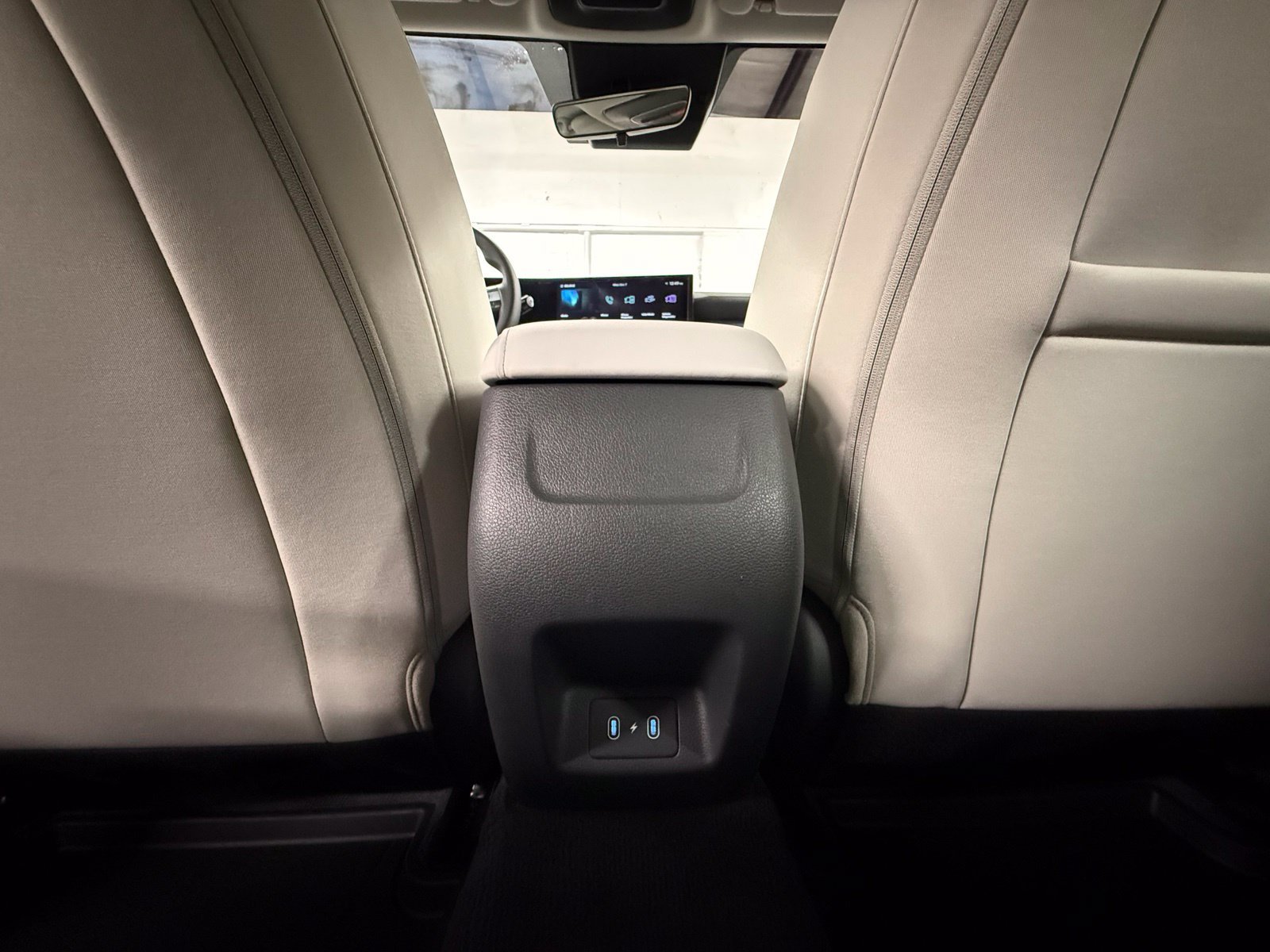 Used 2024 Gray Hyundai SEL image 14