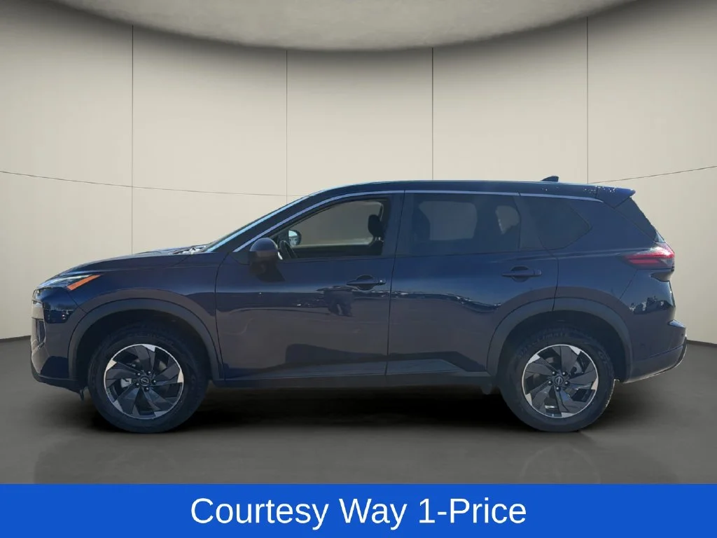 Used 2025 Blue Nissan SV image 5