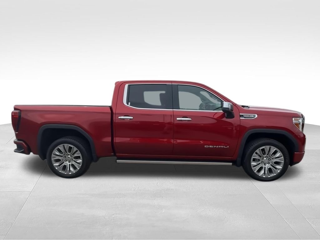 Used 2022 Red GMC Denali image 9