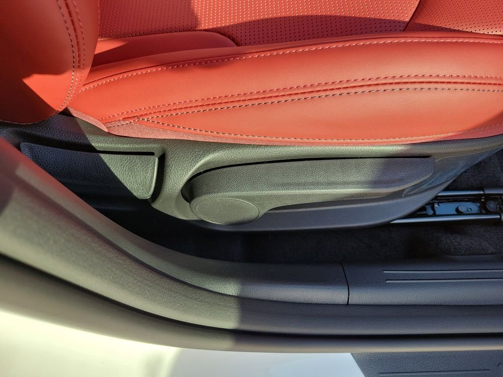 New 2026 White Kia GT-Line image 9