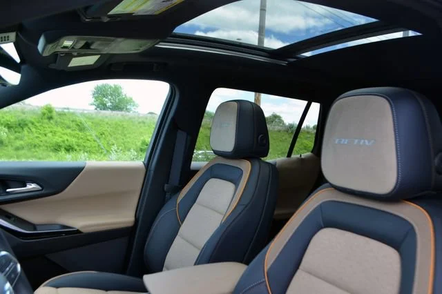 New 2026 Mosaic Black Metallic Chevrolet ACTIV image 26