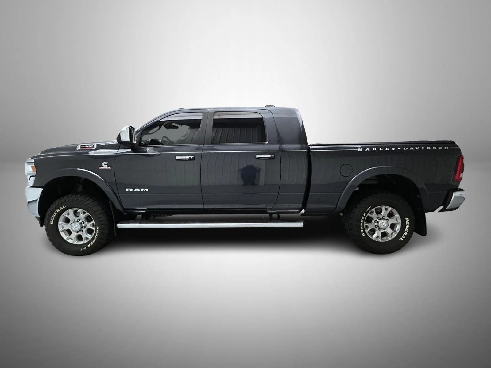 Used 2019 Gray Ram Laramie image 8