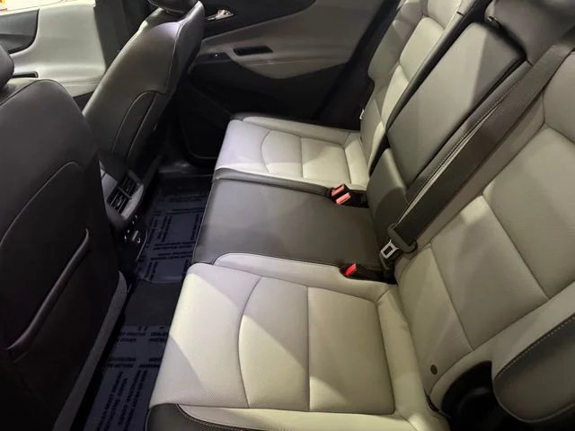 Used 2019 Pearl Chevrolet Premier image 31