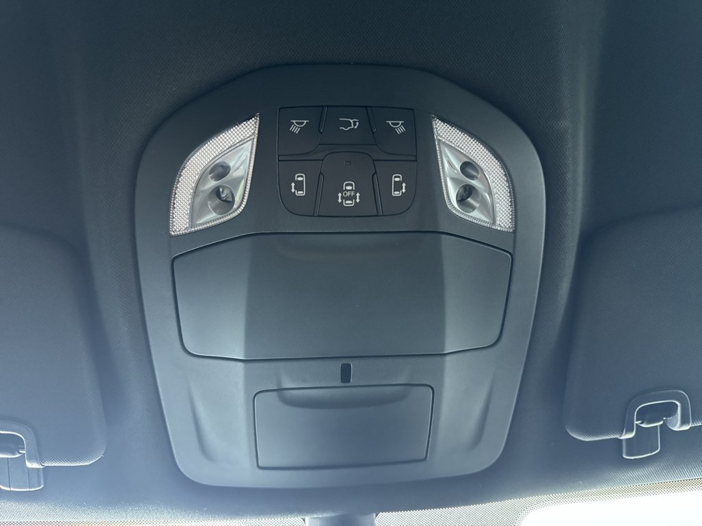 2026 Chrysler Pacifica Select - Photo 35
