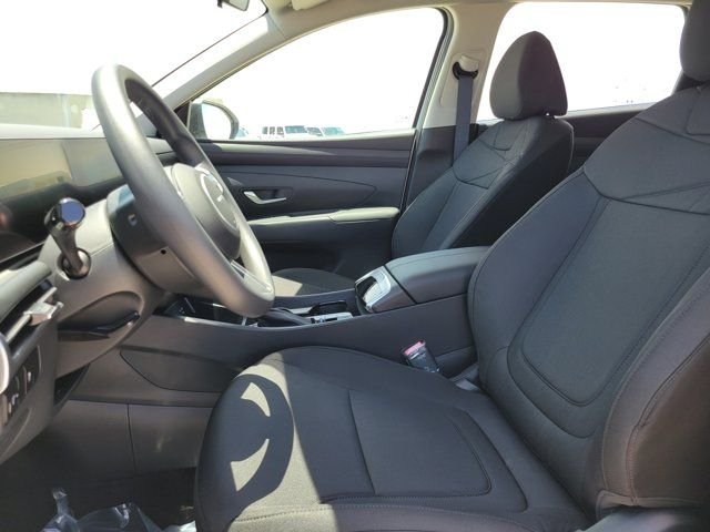 New 2026 White Hyundai SE FWD image 9