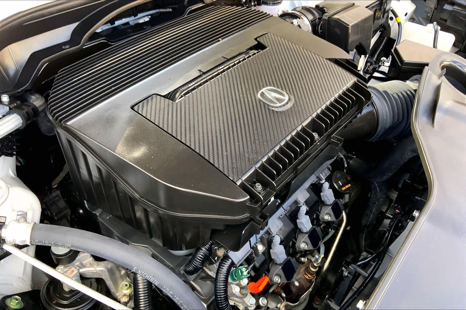 Used 2025 Platinum White Pearl Acura  image 33