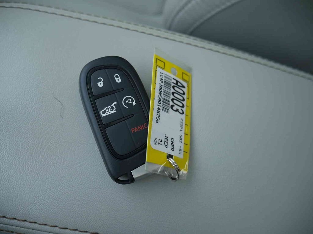 Used 2021 Blue Jeep Limited image 32