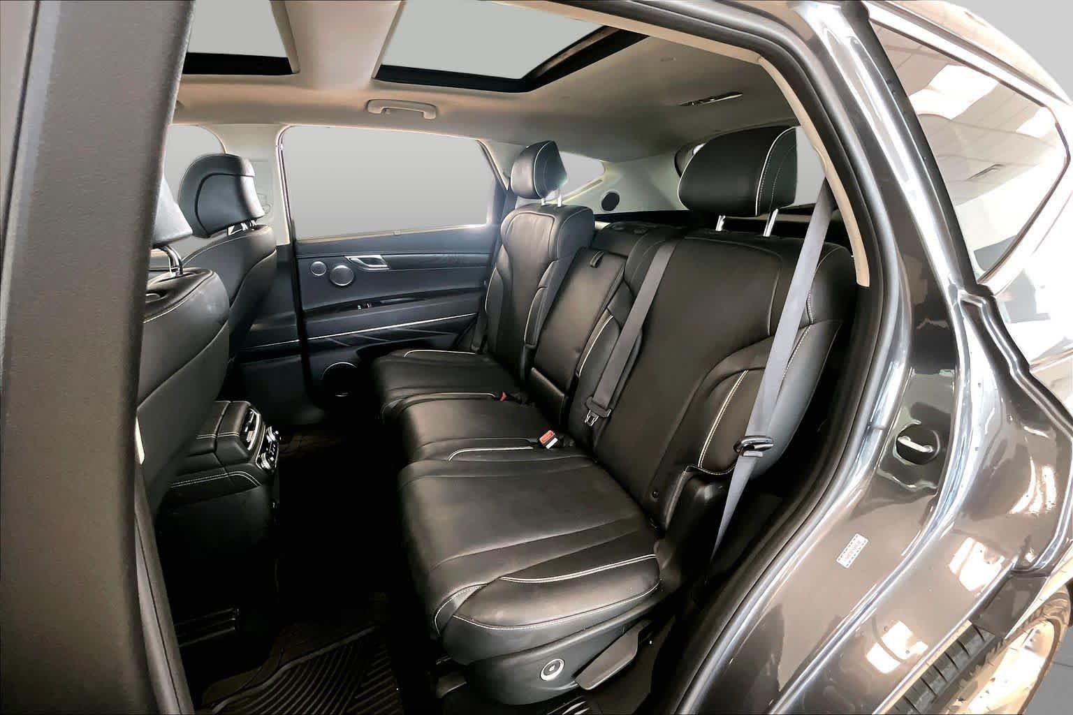 Used 2022 Himalayan Gray Genesis  image 19