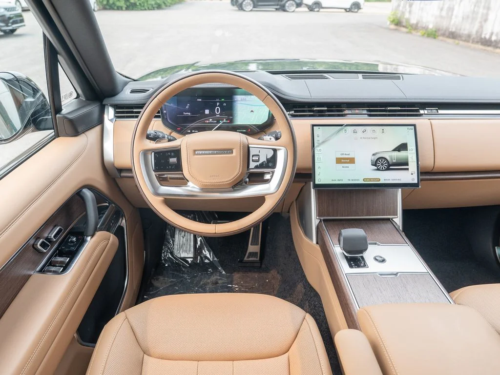 New 2026 Belgravia Green Land Rover SE image 12