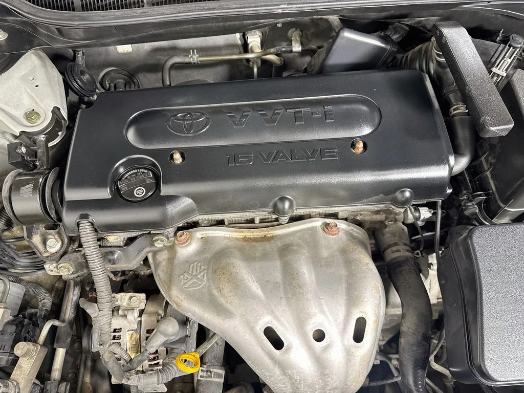 Used 2007 Silver Toyota XLE image 37