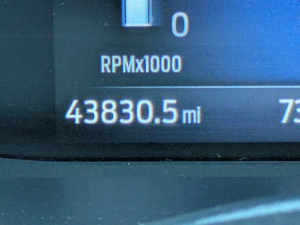 Used 2024 Gray Ford ST-Line image 30