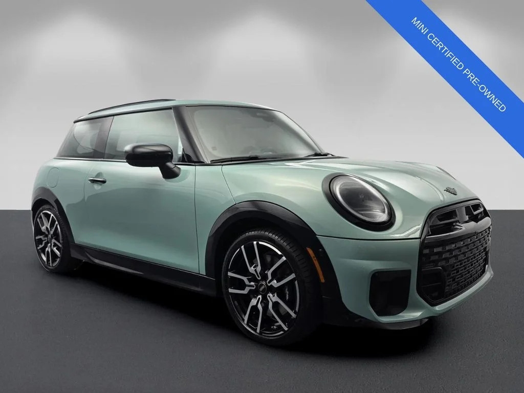 2026 MINI Hardtop Cooper S's photo