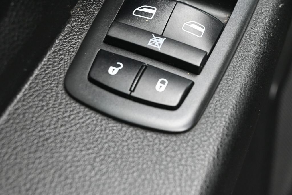 Used 2018 Gray Ram Tradesman image 14