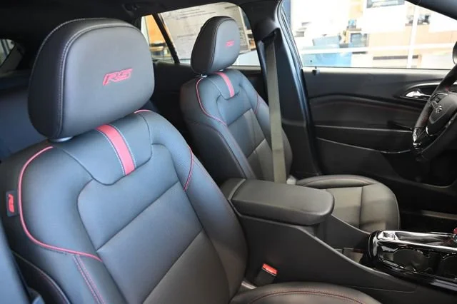 2026 Chevrolet Trax RS - Photo 8