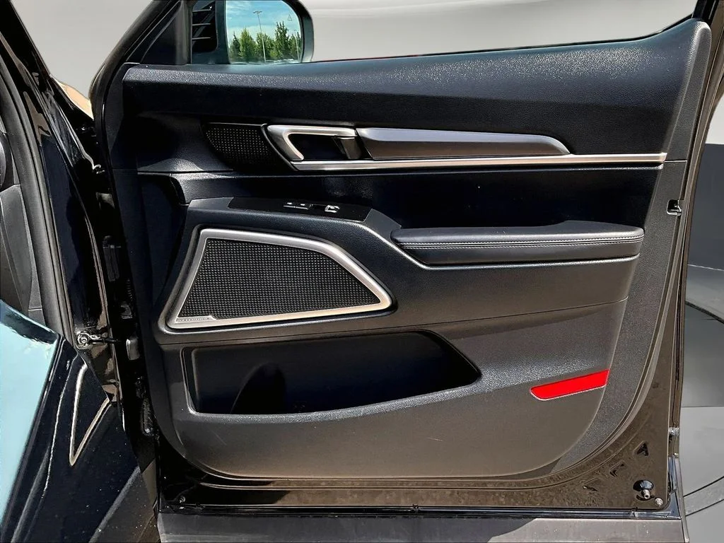 2025 Kia Telluride S - Photo 32