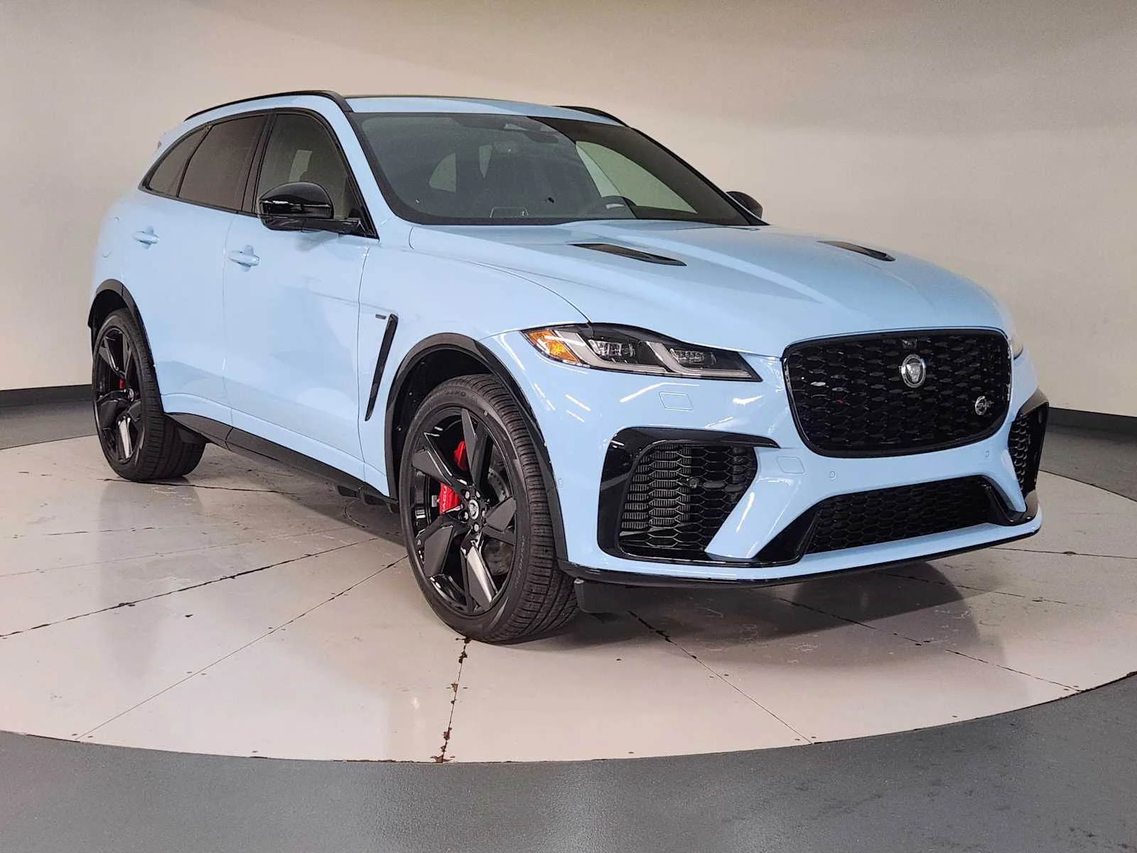 New 2026 Chalk Blue Jaguar SVR 575 Edition image 10