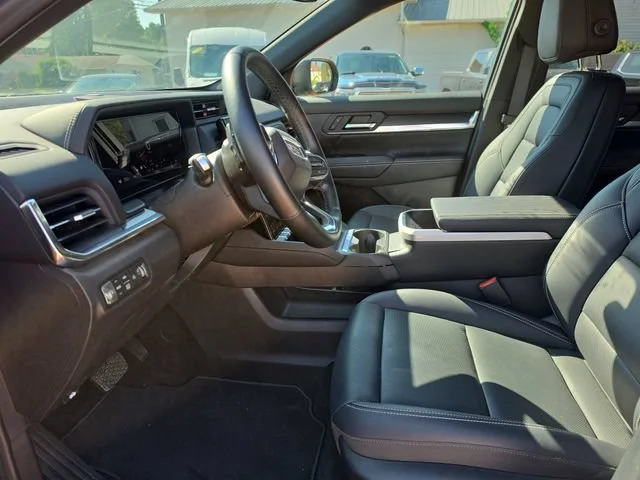 Used 2026 Riverstone Metallic GMC Elevation image 17