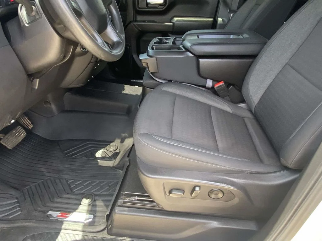 Used 2024 White Chevrolet Custom Trail Boss image 19