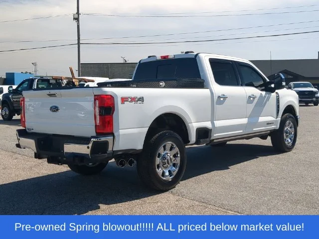Used 2024 White Ford Lariat image 13